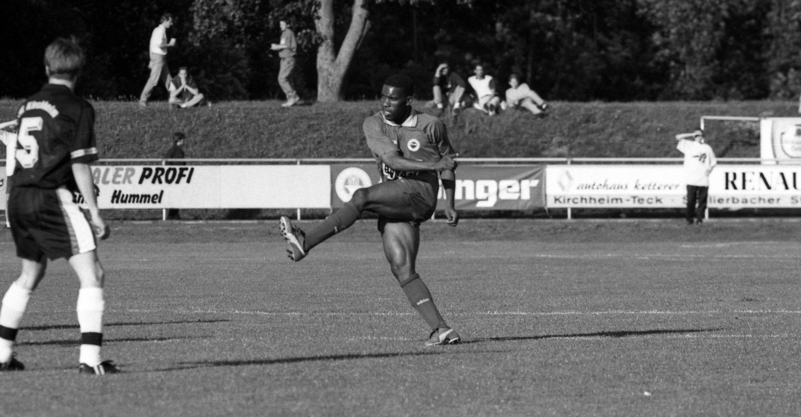 Jay Jay Okocha in action for Fenerbahce SK