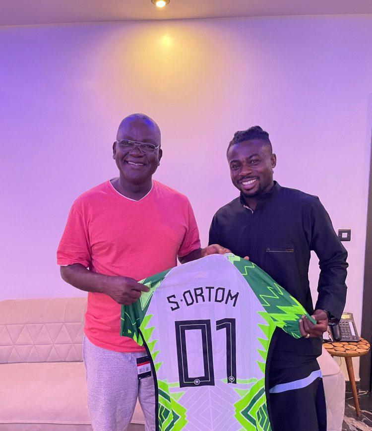 Super Eagles star visits Benue State Governor, seeks ways to empower youths