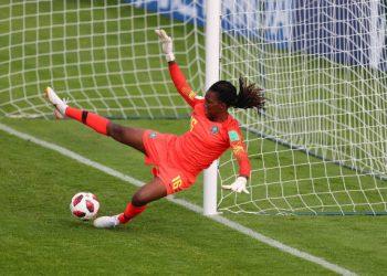 Super Falcons goalkeeper wins top award in French Women’s league