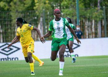 Super Falcons goalkeeper wins top award in French Women’s league