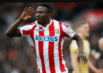 Official: Oghenekaro Etebo joins three-time Super League champions