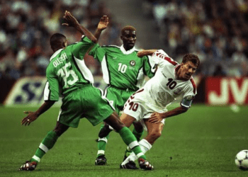 World Cup: Ex-AS Roma star hails Super Eagles ’94 and ’98 teams, slams African teams at Qatar 2022