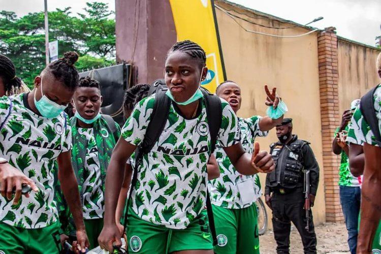 “Oshoala is the big star of our team” – Waldrum heaps praise on Barcelona star