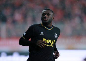 Belgium Jupiler League: Onyedika’s Club Brugge beat Gift Orban’s Gent to playoff spot; Nigerian stars to battle each other for glory