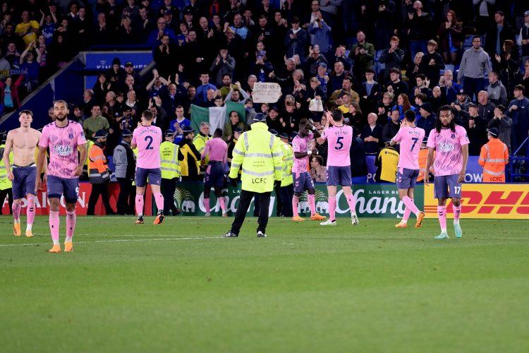 “Errors made”- Former Arsenal star reacts after Everton splits win with Leicester City