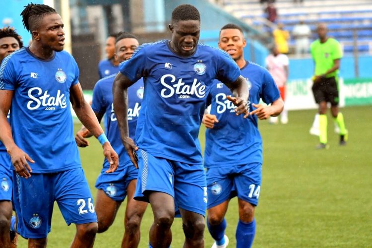 Super Eagles coach fails AFL test as Enyimba crumble at the hands of Morocco’s Wydad AC in Uyo