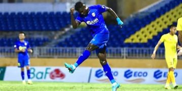 Super Eagles defender joins oldest club in Scotland