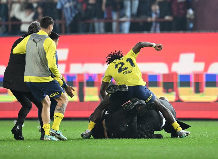 WATCH: Osayi-Samuel shows Anthony Joshua-like skills in chaotic Fenerbahce victory at Trabzonspor