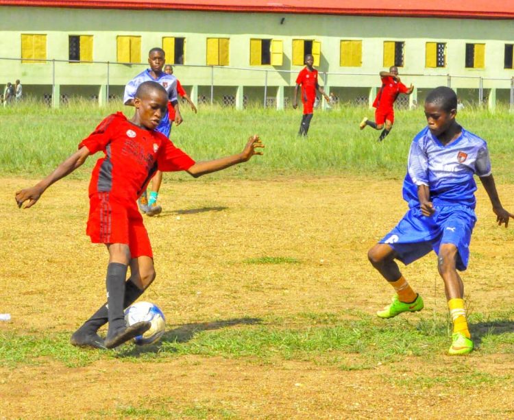 Ex-Super Eagles players Adepoju, Olofinjana attend Oyo Governor’s Cup opener