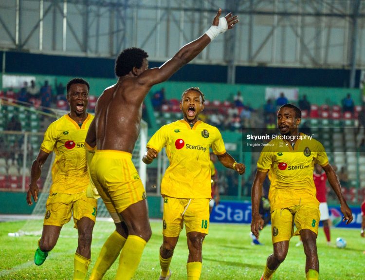 NPFL Round-up: Enyimba trash Rivers United, Shooting Stars put four past Abia warriors, Rangers match towards title in Lagos