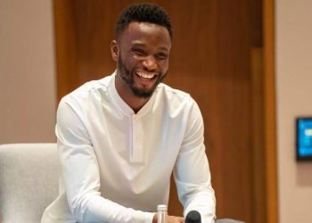 “They are crazy”- Ex-Chelsea star Mikel Obi sends major warning to Jose Mourinho following Fenerbahce move