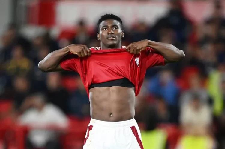 Will Awoniyi start for Nottingham Forest in big Premier League clash at Chelsea?