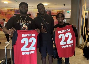 Watch: Afrobeats star Odumodublvck links up with Victor Boniface before Arsenal vs Bayer Leverkusen game