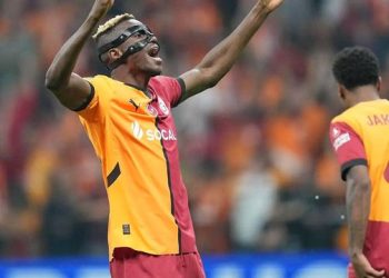 WATCH: How Ghana’s Rahman Baba denied Victor Osimhen first Galatasaray goal in Europa League clash