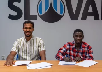 Official: Three-time Czech champions complete permanent deal for excellent Victor Olatunji