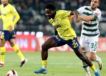 Former Fenerbahce man cautions Nigeria’s Osayi-Samuel after first career red card in win over Union SG win