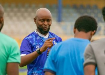 “It’s an affront to the dignity of local coaches” – Remo Stars coach blasts NFF for Finidi George treatment