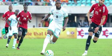 “Ilu oshi”- Super Eagles star throws Nigeria Immigration Service under the bus