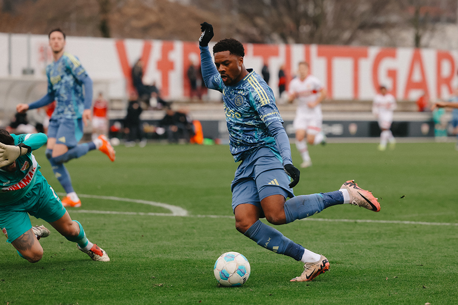 Chuba Akpom, Ajax vs Stuttgart friendly