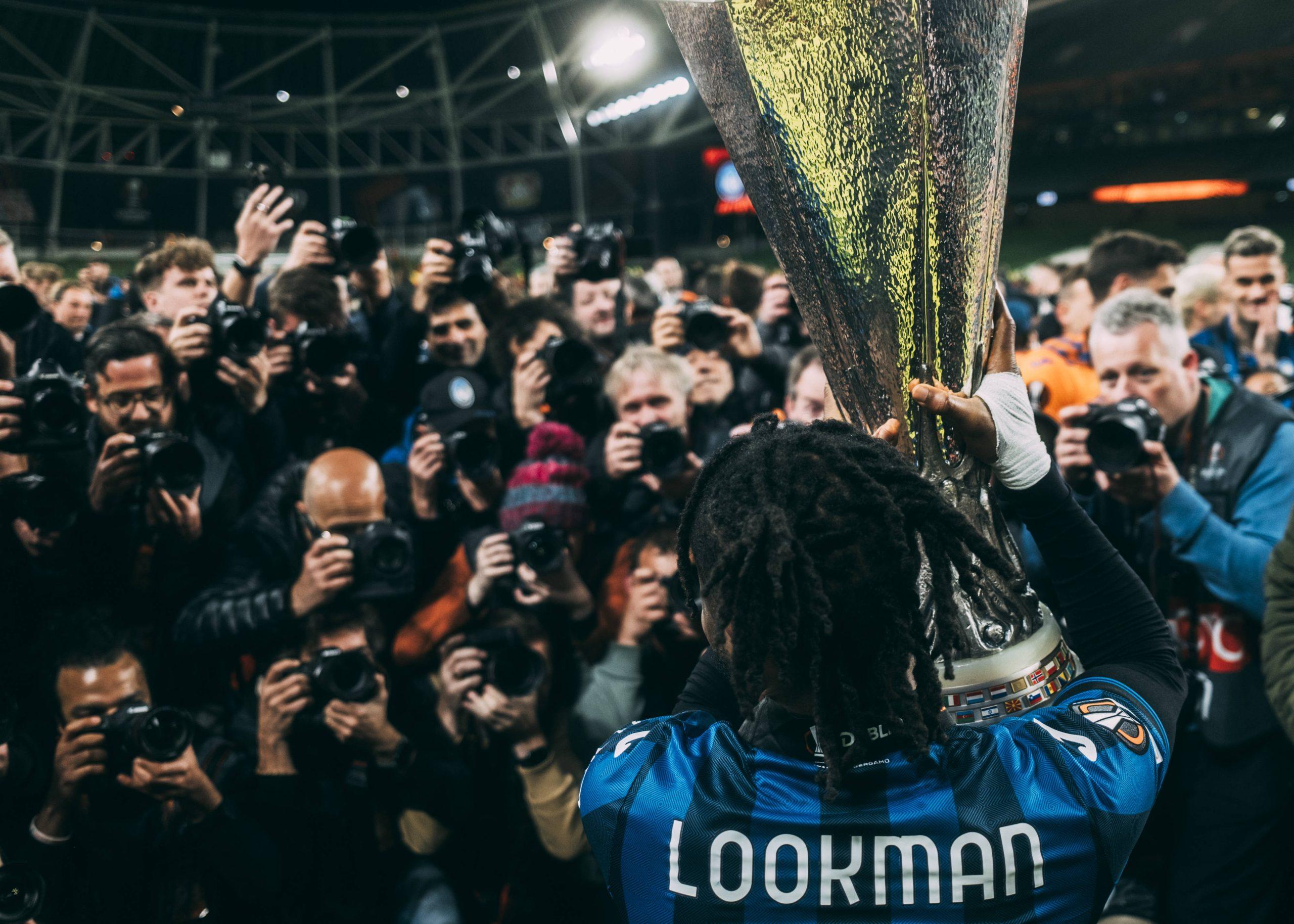 Ademola Lookman celebrates the win of the cup after the Europa League final Bayer 04 Leverkusen vs. Atalanta
