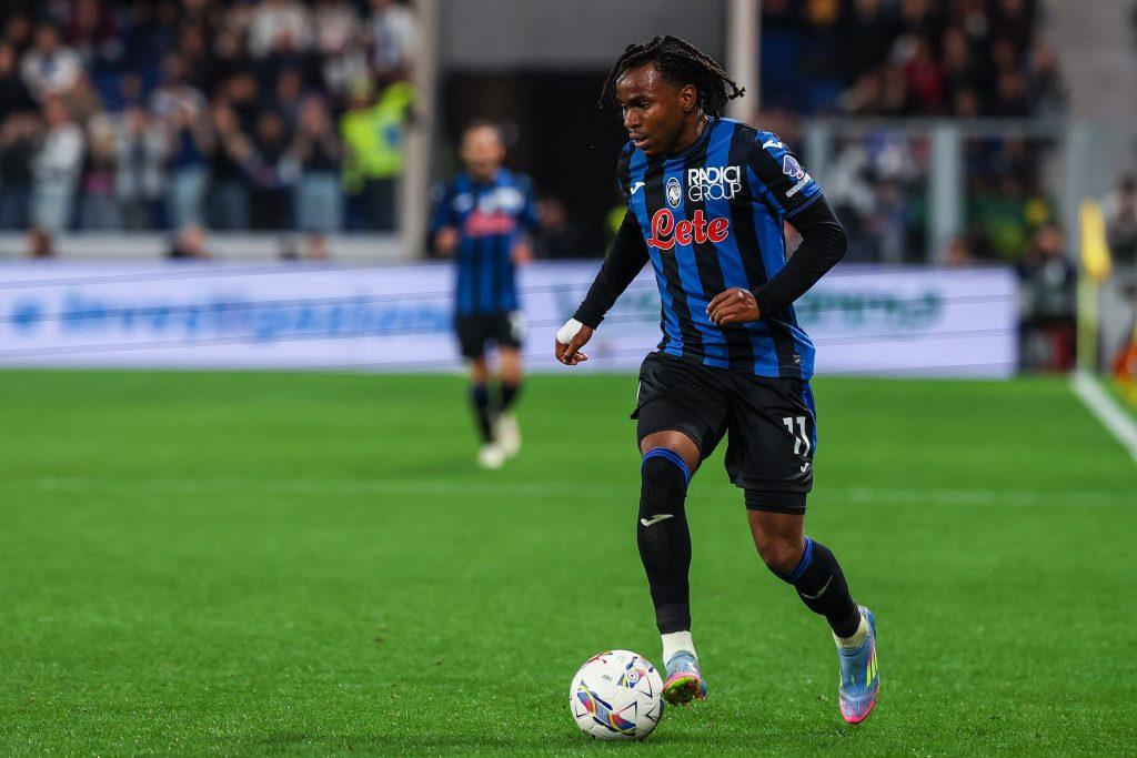 Ademola Lookman of Atalanta BC seen in action during Serie A 2024/25 football match between Atalanta BC and AS Roma at Gewiss Stadium