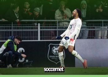 Ex-England midfielder urges Akpom to replace Liam Delap at Ipswich