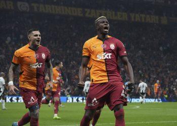 Watch: Nantes welcome back Moses Simon with incredible tribute on his return with Paris FC