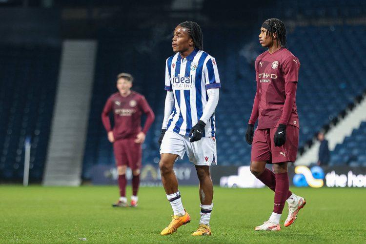 New Lecce signing Divine Onyemachi (left).