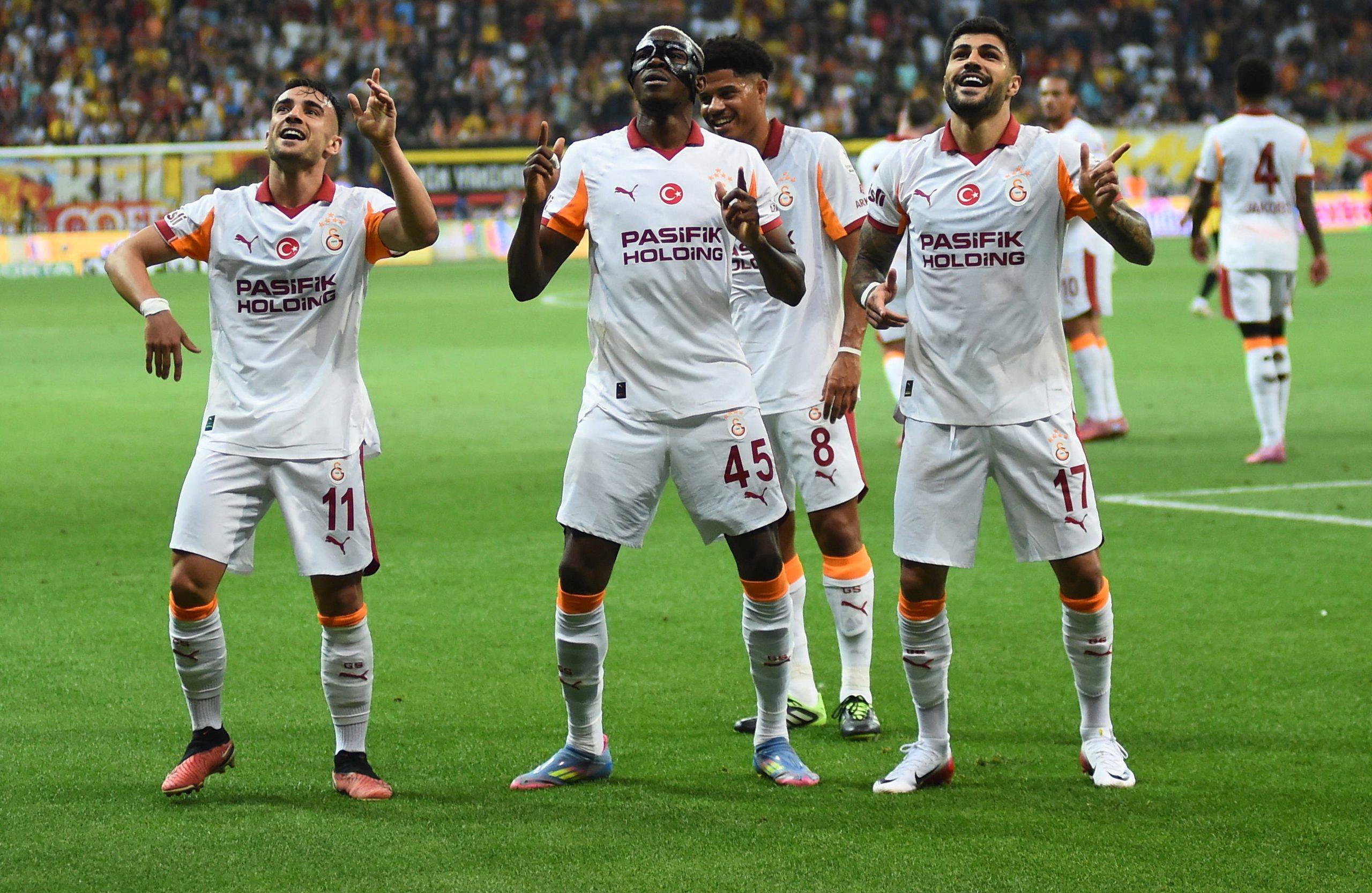 Eren Elmali 17 of Galatasaray celebrates after scoring the first goal of his team with Yunus Akgun 11, Victor Osimhen 45 and Gabriel Sara 8 during the Trendyol Turkish Super League match between Kayserispor and Galatasaray Stadium