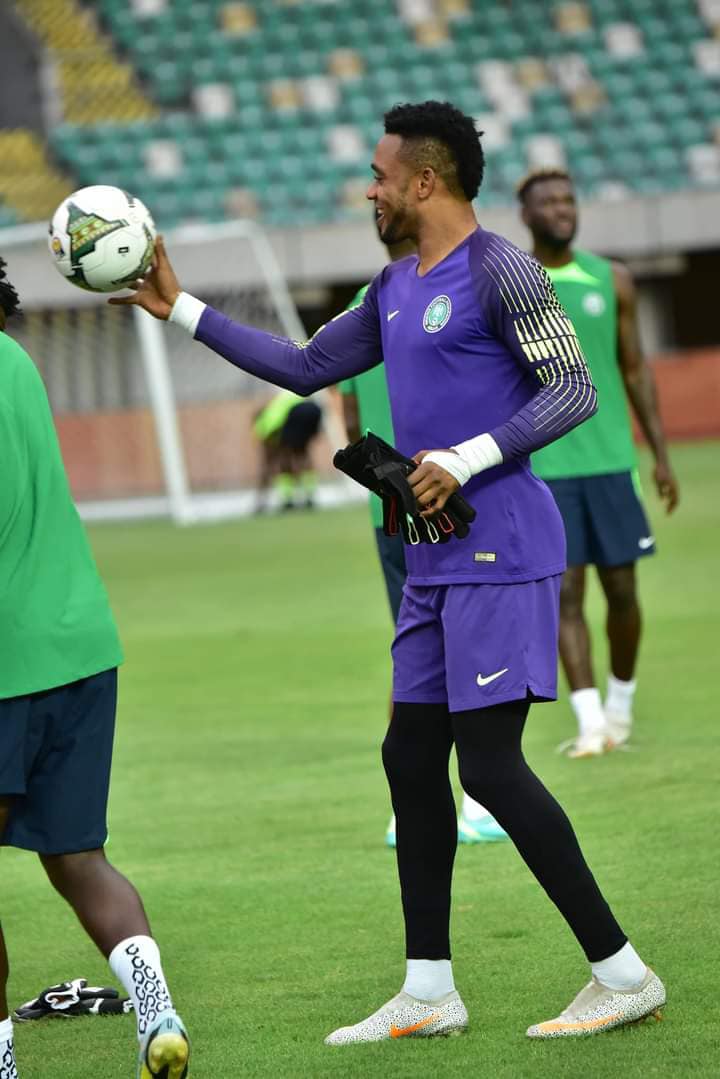 Super Eagles goalkeeper Ojo Olorunleke 