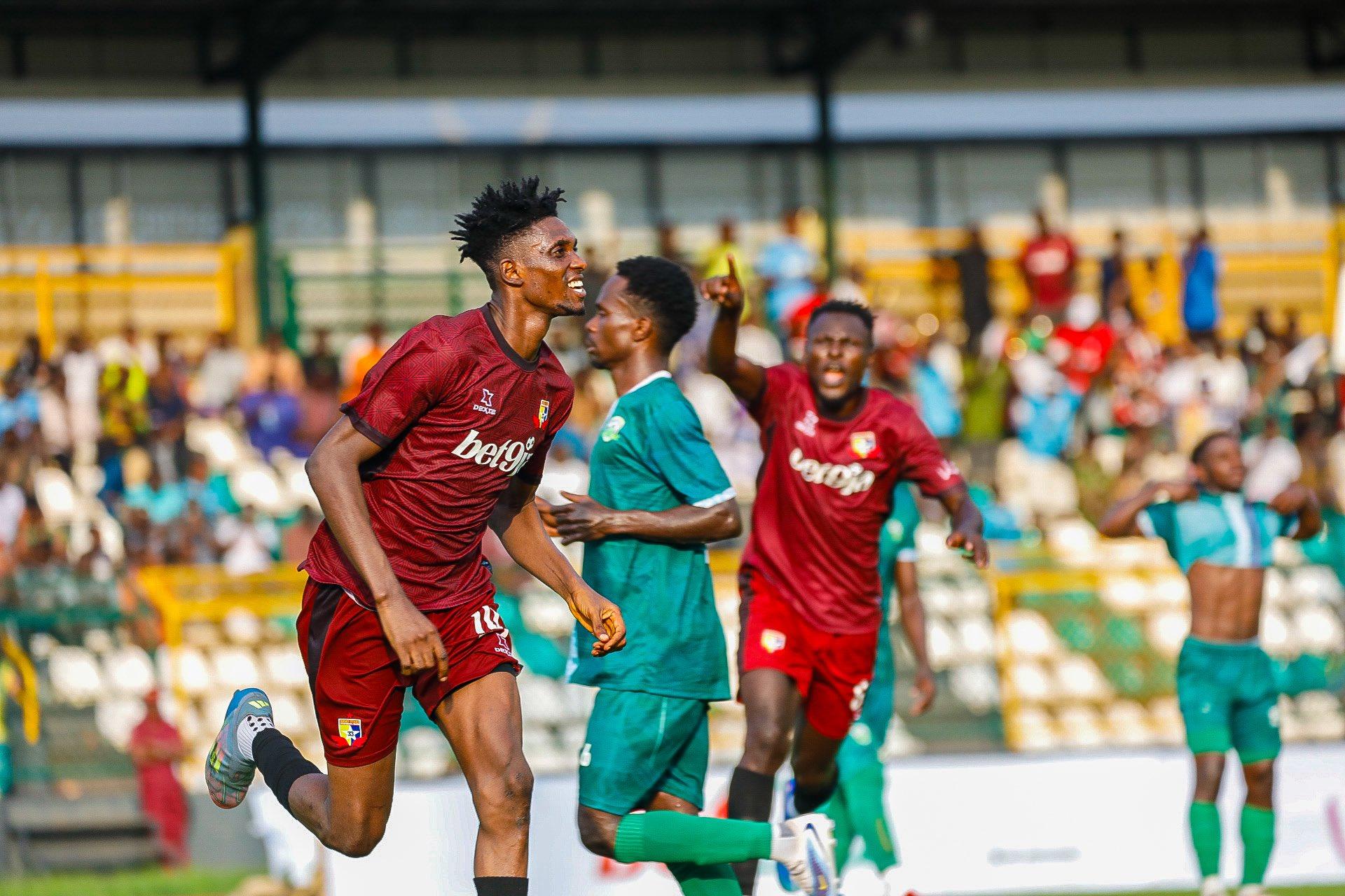 NPFL: Shooting Stars dim Rangers title hopes as Rivers United edge 6-goal thriller