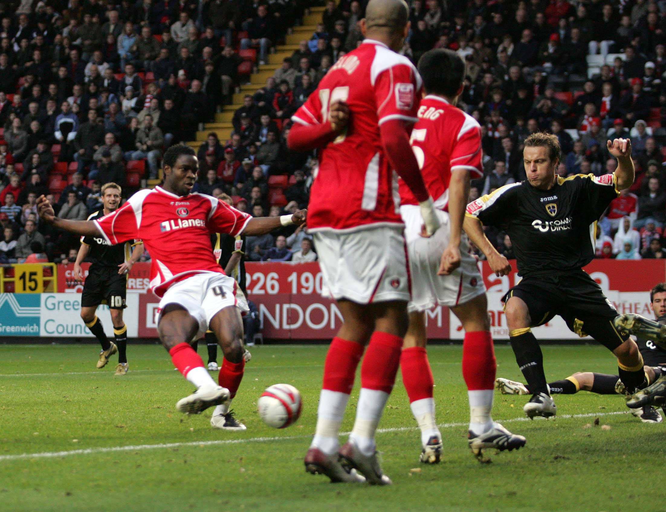 Charlton's Sam Sodje scoring his goal 