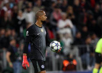 Ex-Super Eagles star singles out Robert Sanchez for Chelsea’s loss to Manchester United