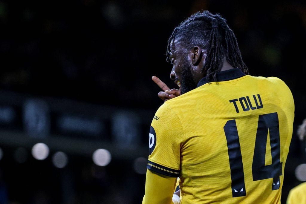 Tolu Arokodare celebrates scoring the second goal during the Carabao Cup football match between Wolverhampton Wanderers and Everton at Molineux stadium in Wolverhampton, England
