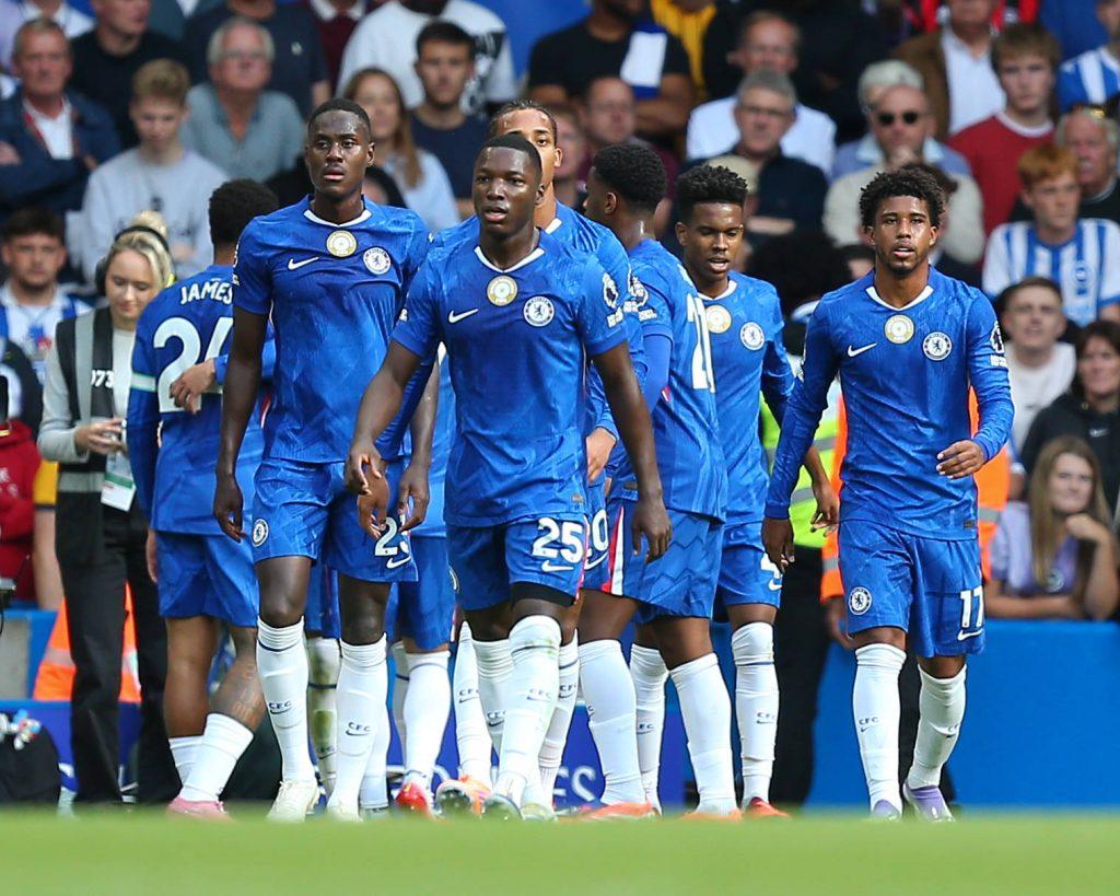 Players of Chelsea walk back to the centre circle after celebrating opening goal scored by Enzo Fernandez during the Premier League game between Chelsea and Brighton & Hove Albion