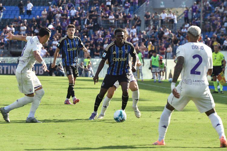“Superb”- Ex-AC Milan striker hails midfield engine Ebenezer Akinsanmiro for showing in Pisa’s draw against Fiorentina
