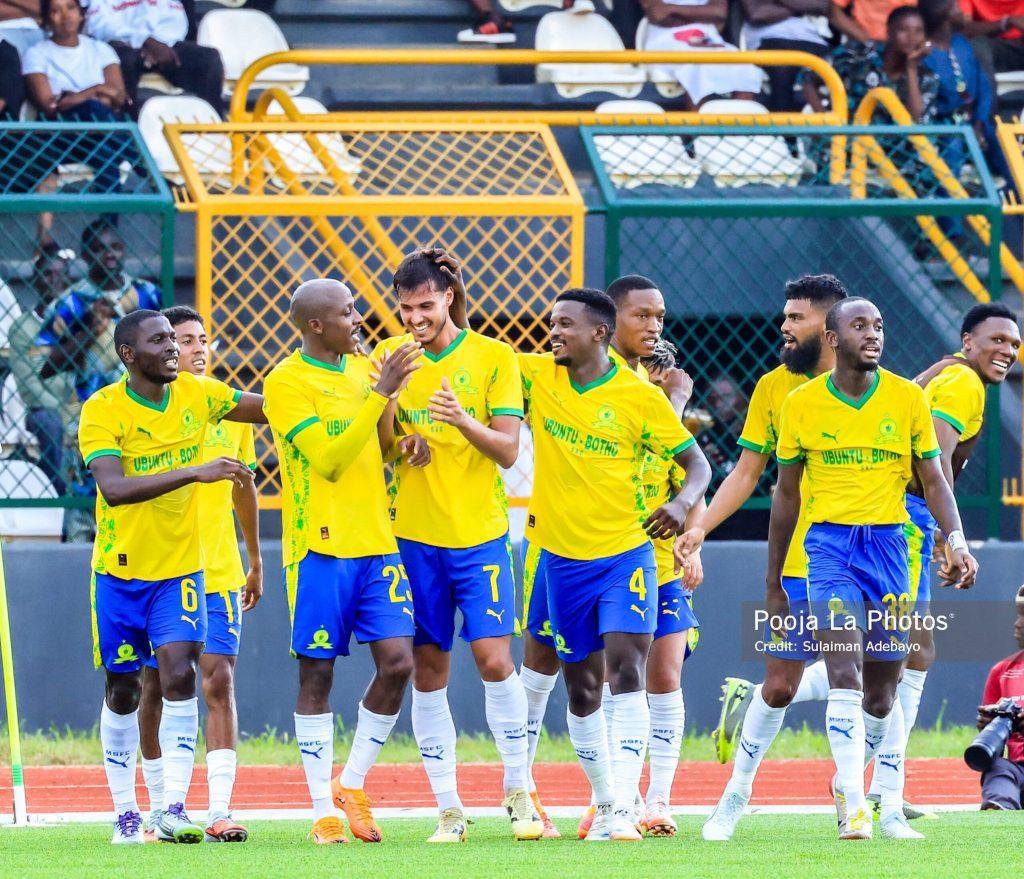 Mamelodi Sundowns celebrate their victory against Remo Stars