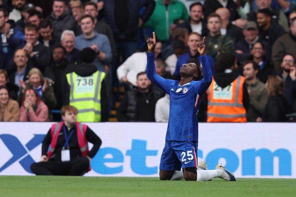 Moises Caicedo celebrates after scoring to make it 1-0 during the Chelsea vs Liverpool Premier League match at Stamford Bridge, London