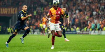 Watch: Another jollof battle- Bright Osayi-Samuel and Ghana’s Djiku square off in tennis game