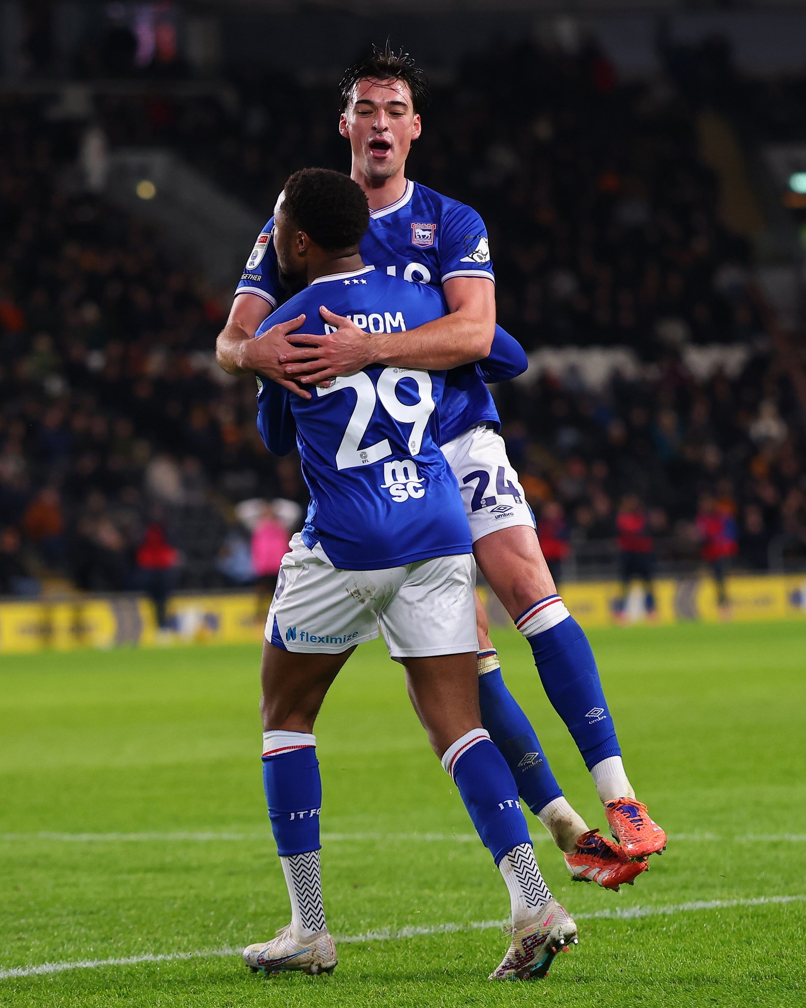 Chuba Akpom celebrates first goal in the colours of Ipswich Town 