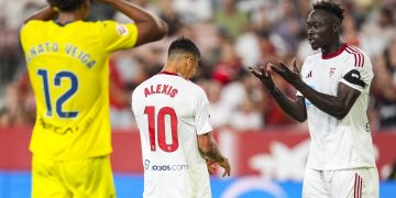 “There is a Vinicius problem” – Ex-Super Eagles captain weighs in on Real Madrid’s Osimhen interest