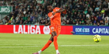 “Starting him was unthinkable”- Real Sociedad coach Sergio Francisco issues surprising Sadiq Umar verdict after Villarreal loss