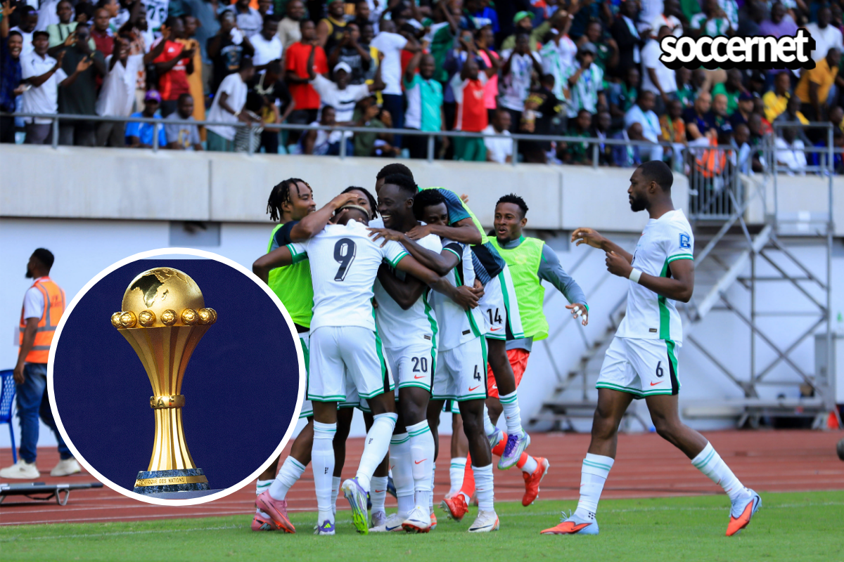 Super Eagles celebration with pip of AFCON trophy
