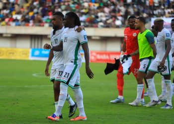 Photo: Ex-Nigerian star who advised Osimhen to stay in Turkey poses with Hakimi, Marcelo after UCL win