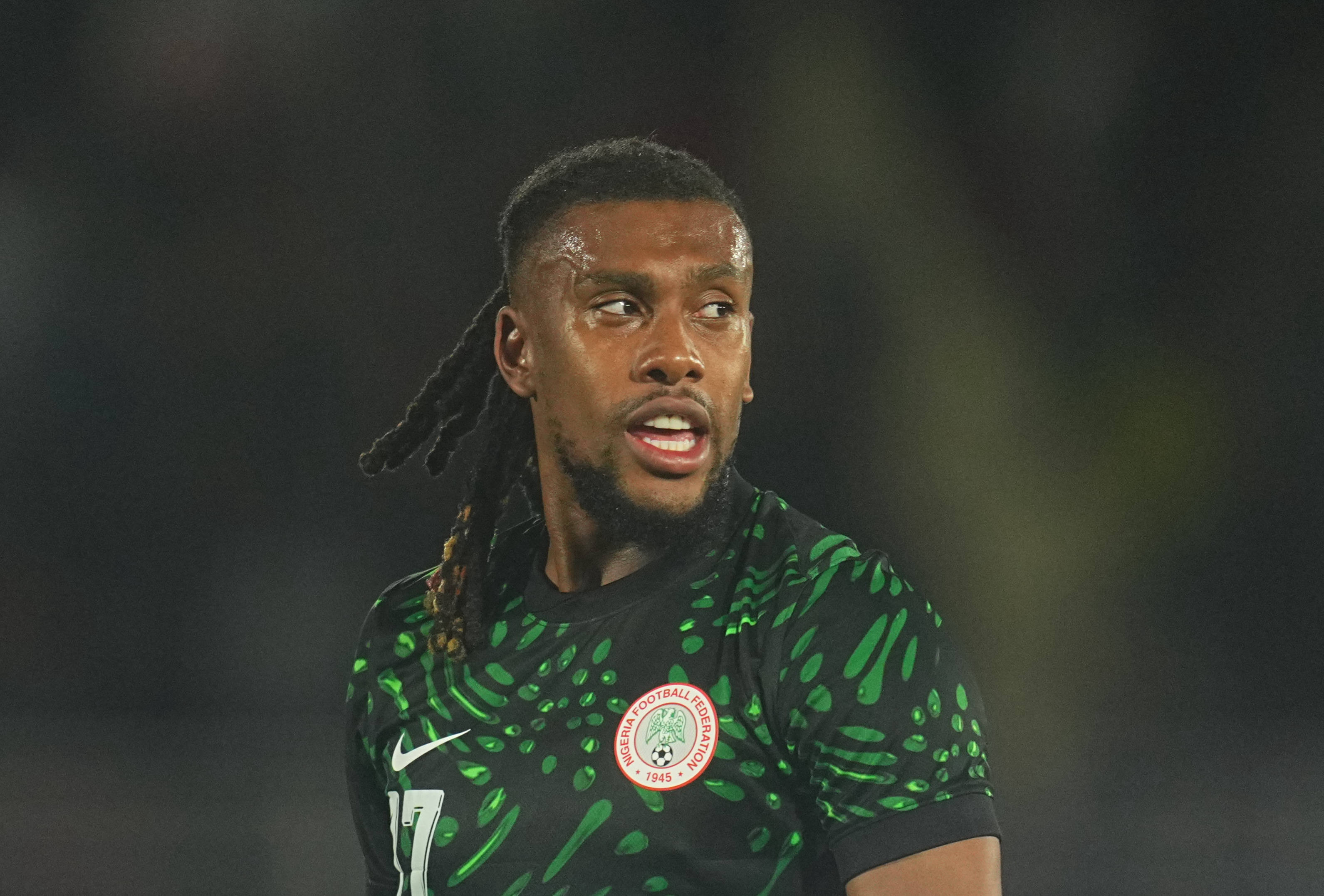 Alex Iwobi’s father debunks robbery claims, issues update on his son