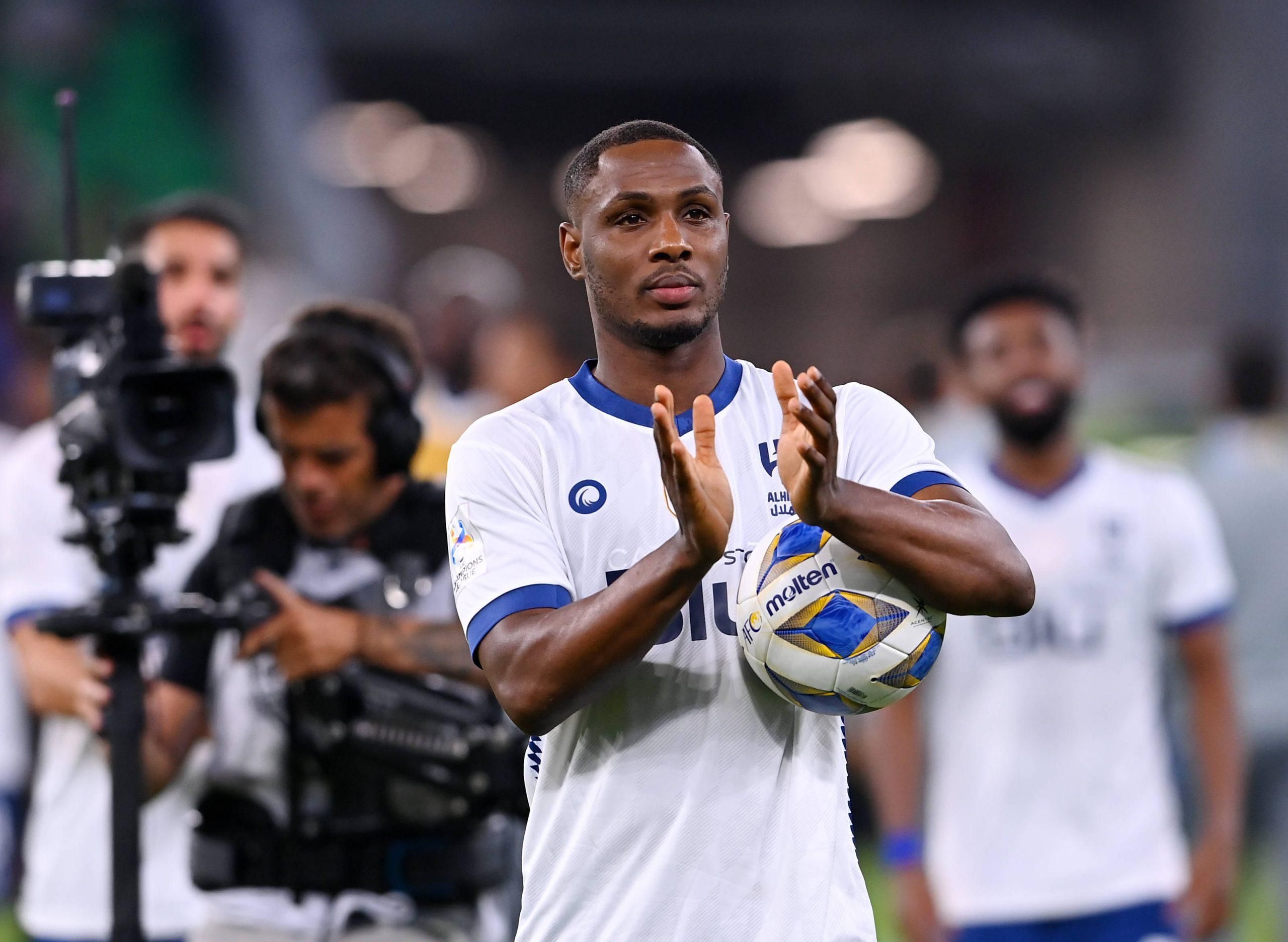 Odion Ighalo of Al-Wehda FC is applauding (Photo credit: imago)