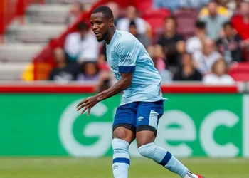 Dennis completes Nottingham Forest medical as Premier League return is imminent