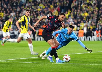 “Maybe he’s fitter”- Ex-Rangers star gives possible reason for Dessers’ recent goalscoring form