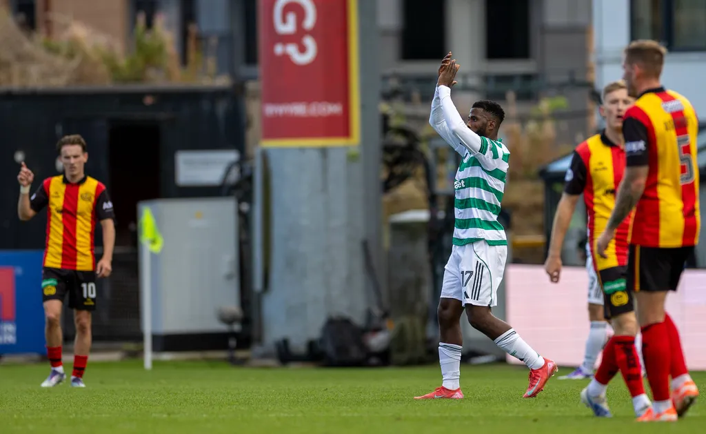 Kelechi Iheanacho applauds the fans as he is substituted off