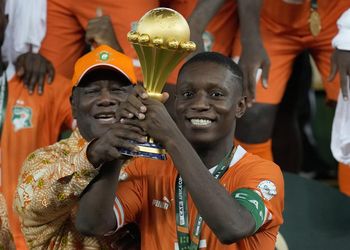 Like Nigeria, Ivorian, South African players get cash gifts after AFCON